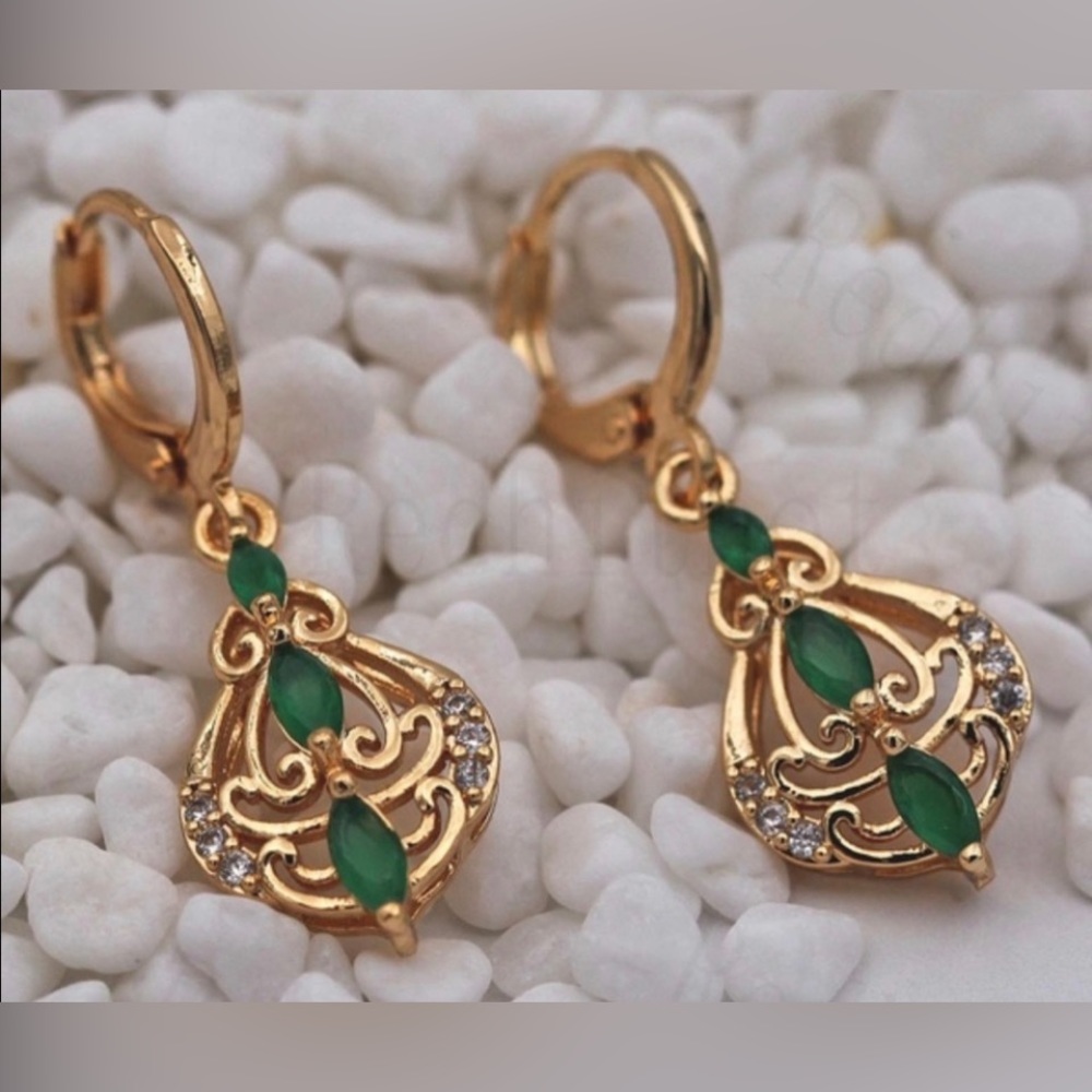 Classy earrings
